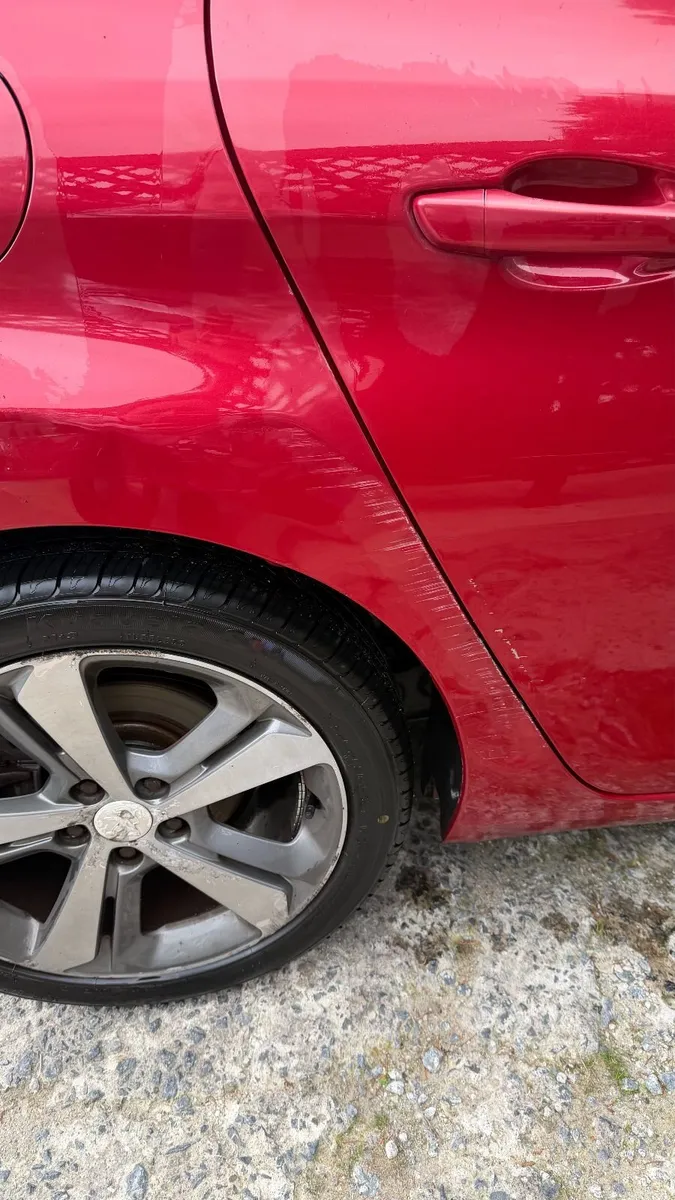 Peugeot 308 2015 - Image 5