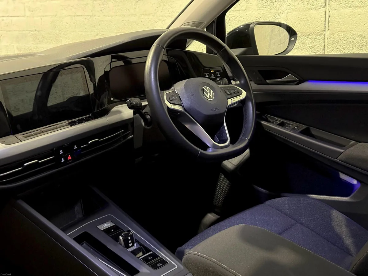 Volkswagen Golf eTSI R Style - Image 6
