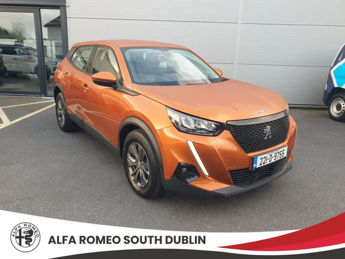 Peugeot 2008 Active 1.2 Petrol , Manual , 27700KMs - Image 3