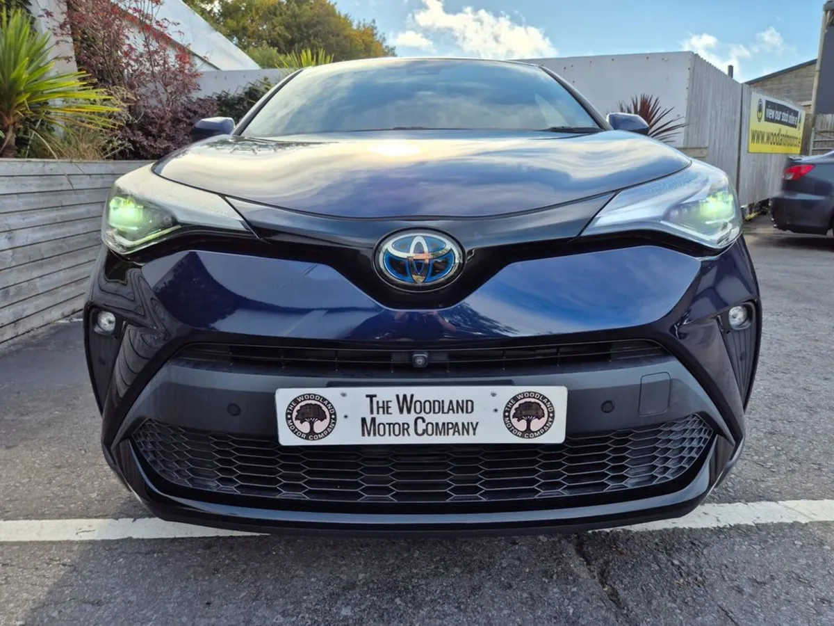 Toyota C-HR 1.8 HYBRID / SOL G-PACK NERO / TAX €16 - Image 3