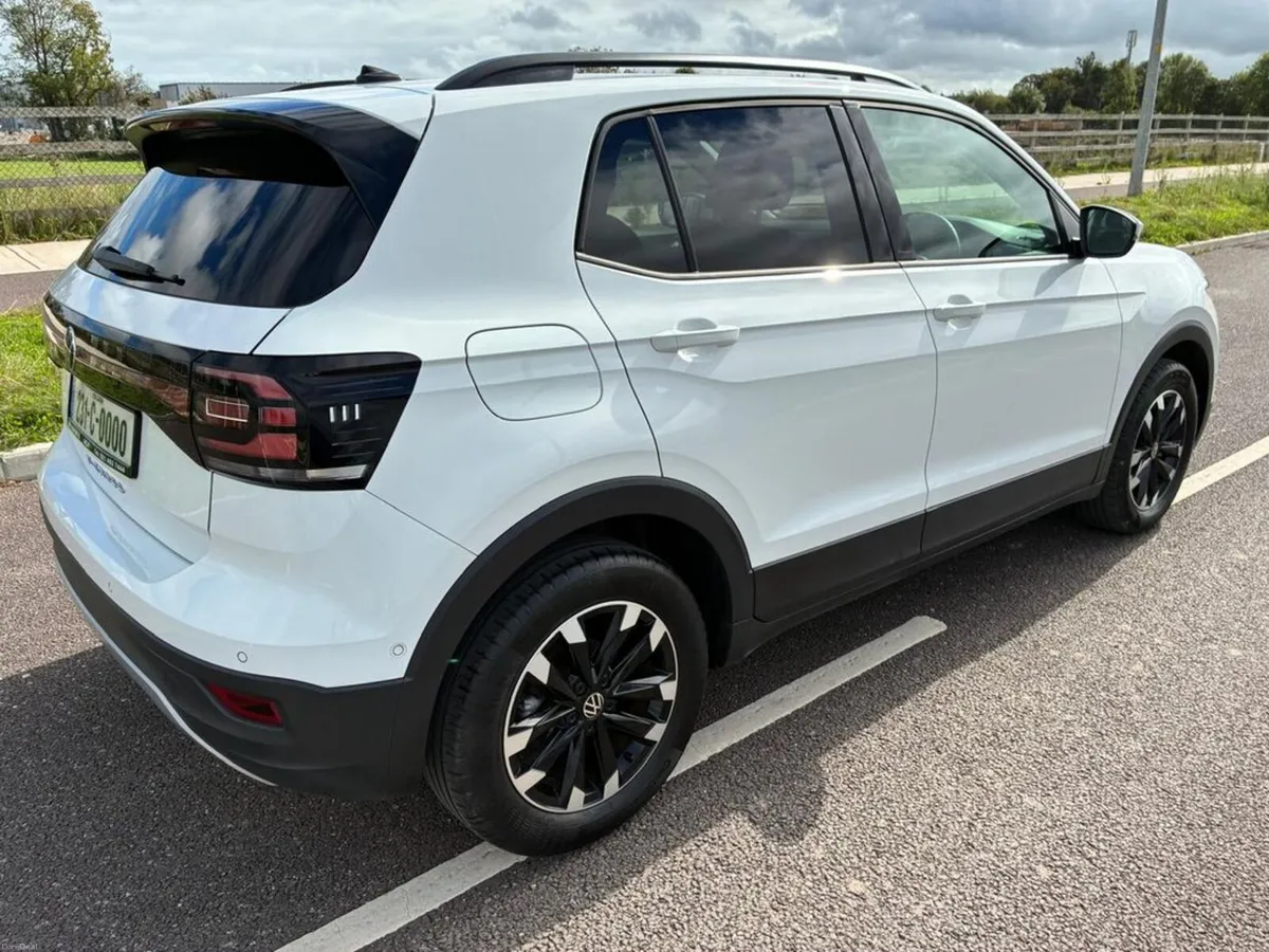 Volkswagen T-Cross *Showroom condition Adaptive Cr - Image 2