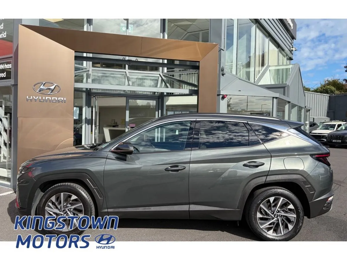 Hyundai Tucson Executive Plus 5DR - Image 3