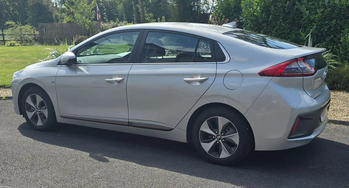Hyundai IONIQ 2018 - Image 1