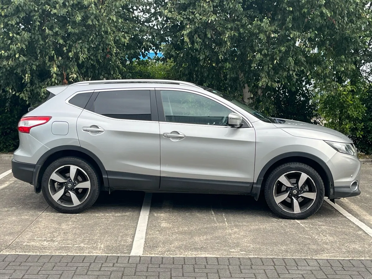 2017 Qashqai 1.2, Only 110k km, PREMIUM Spec., - Image 4