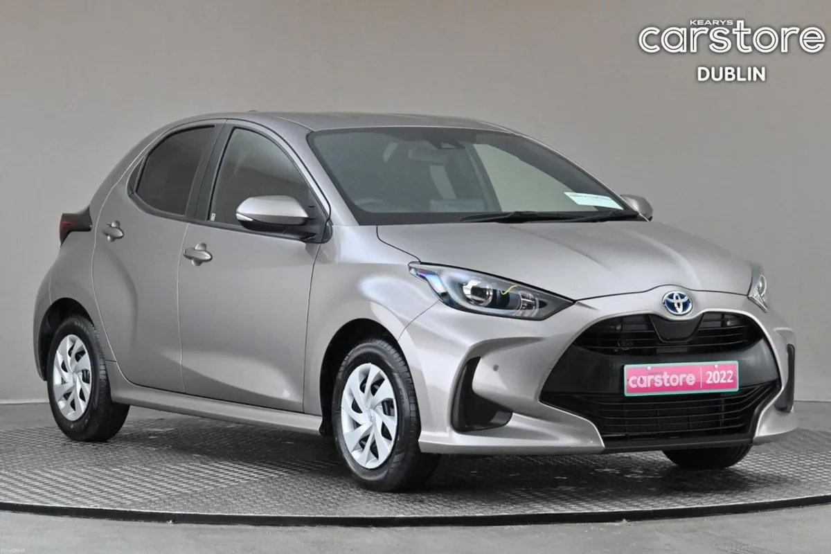 Toyota Yaris 1.5 PETROL HYBRID **REVERSE CAM**PARK - Image 1