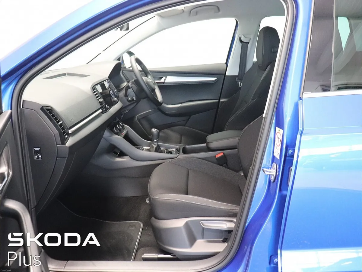 Skoda Karoq SELECTION 2.0 TDI - Image 4