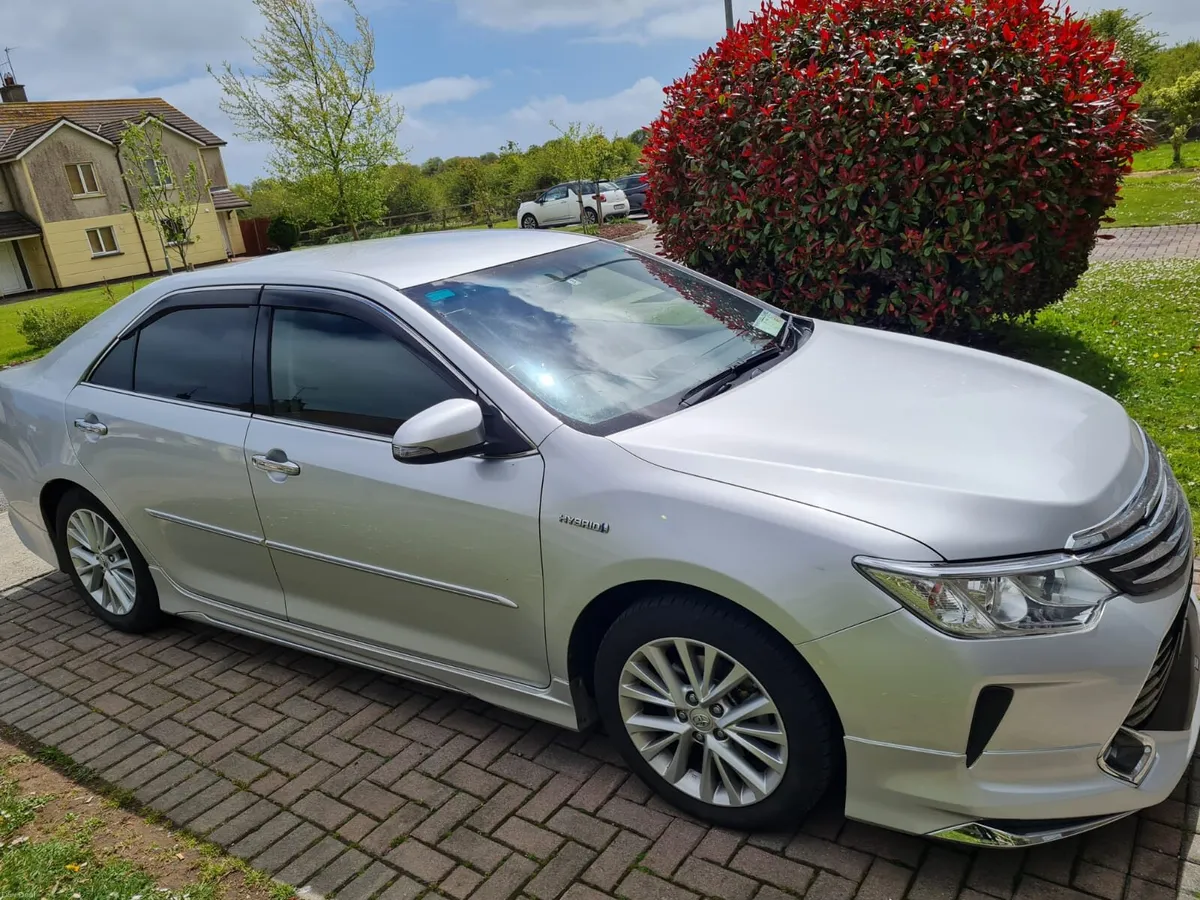 2015 TOYOTA CAMRY HYBRID - Image 2