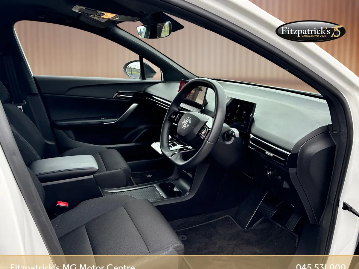 MG MG4 Excite - 350 km's Range - 2023 - Image 6