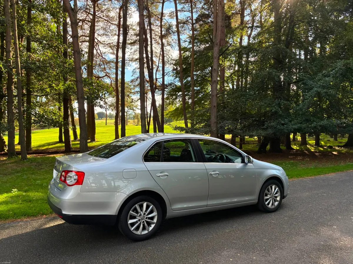 Volkswagen Jetta 2010 1.4 TSI - Image 6