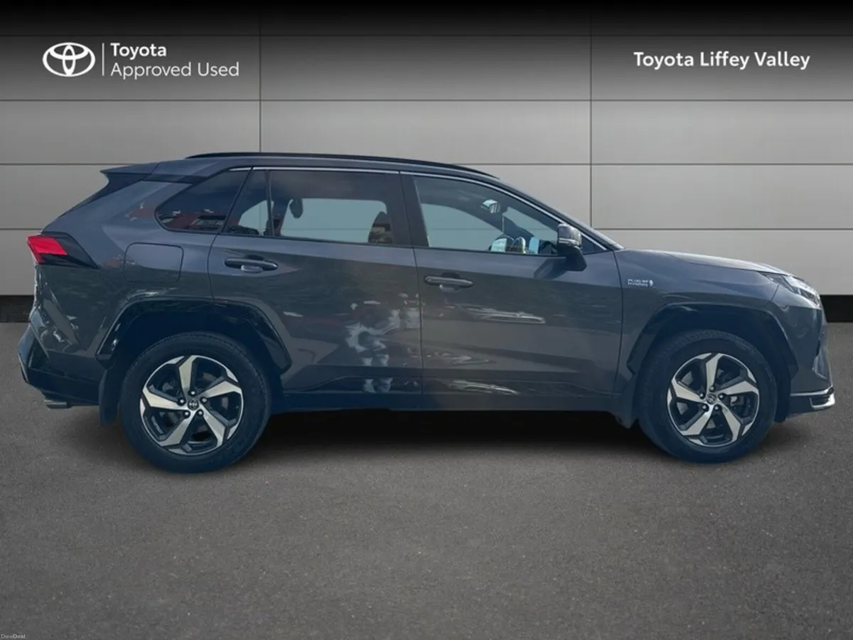 Toyota RAV4 RAV4 PHEV SOL AWD - Image 3