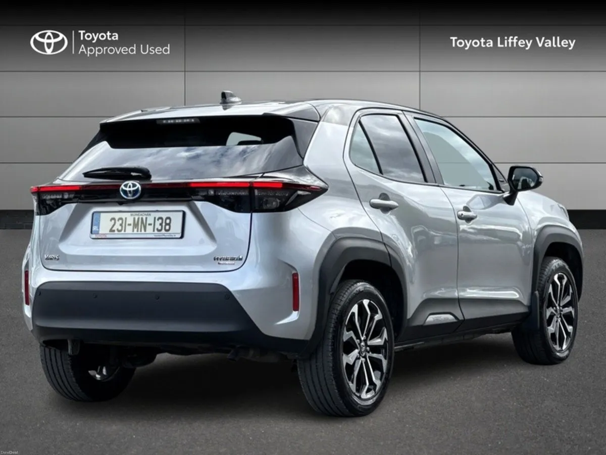 Toyota Yaris Cross YARIS CROSS LUNA SPORT - Image 2