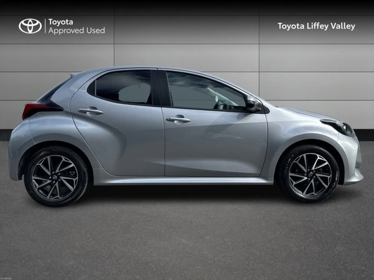 Toyota Yaris YARIS 1.0 LUNA SPORT - Image 3