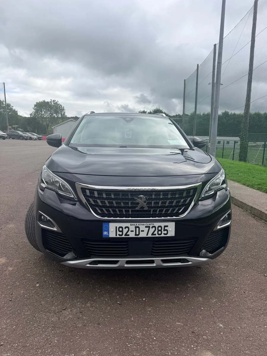 Car - Image 3