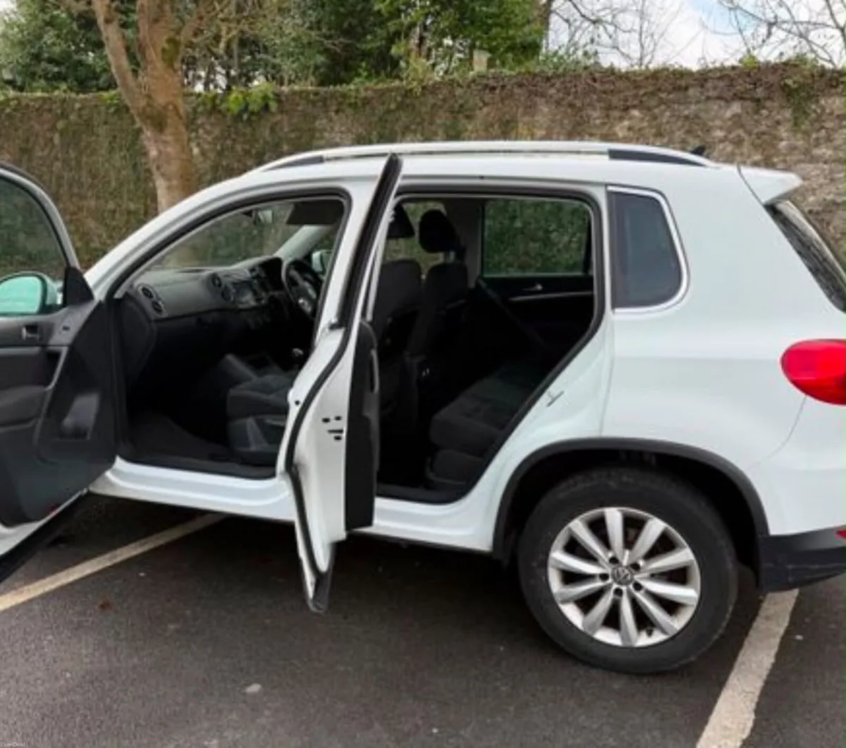 Volkswagen Tiguan - Image 4