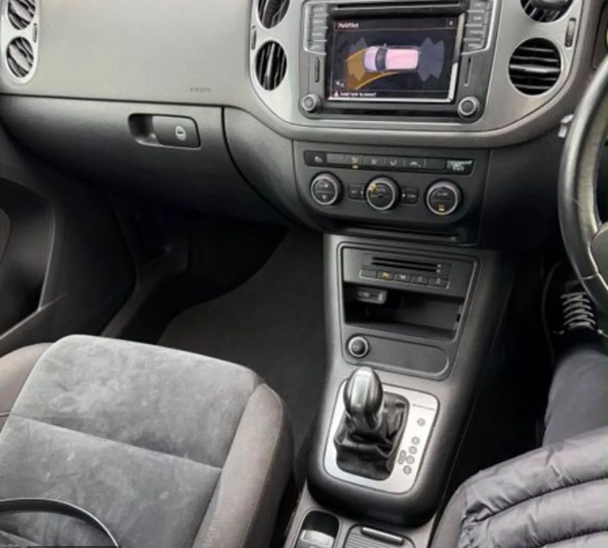 Volkswagen Tiguan - Image 6