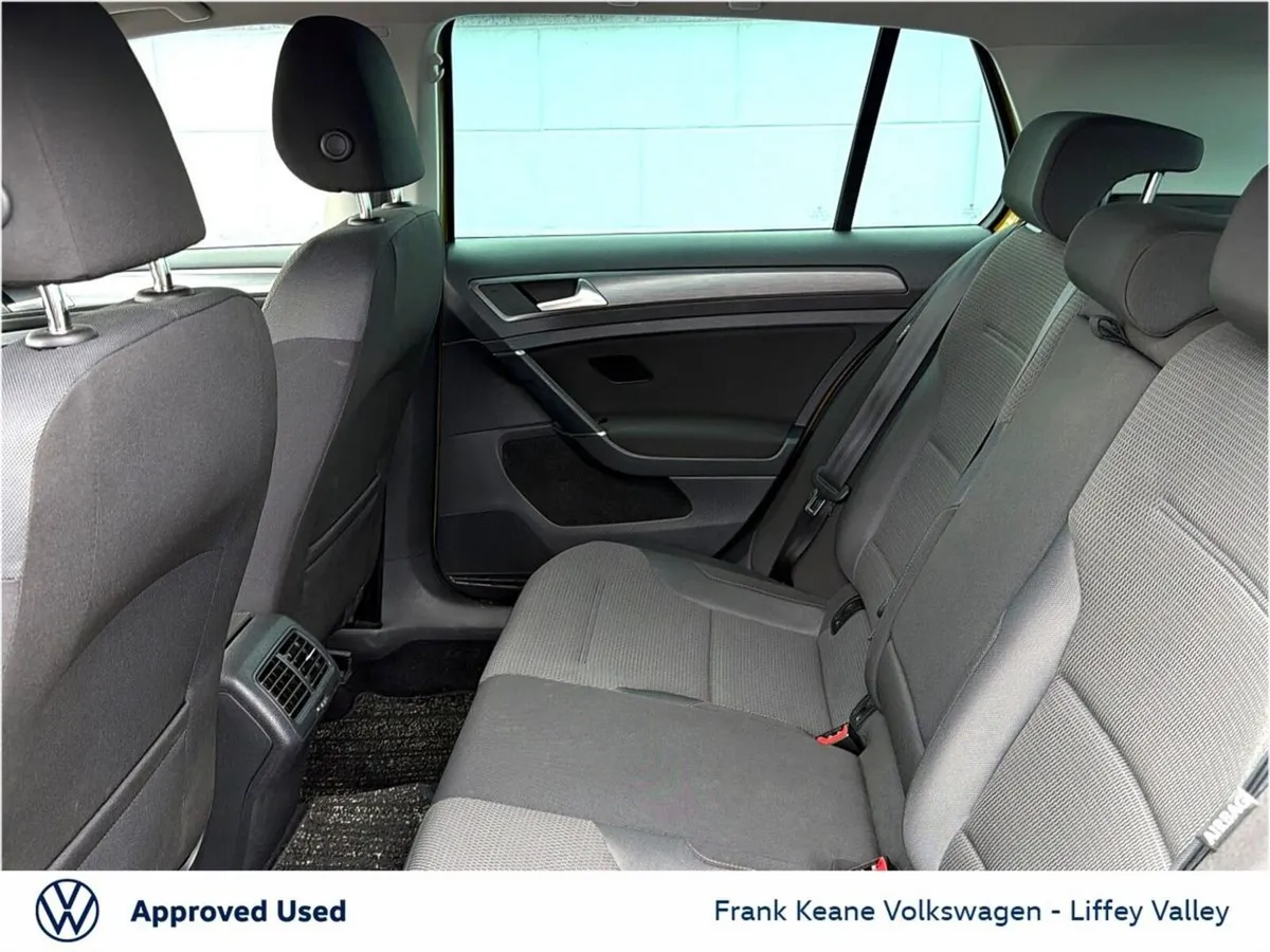 Volkswagen Golf COMFORTLINE AUTO 1.2TSI DSG 110HP - Image 5