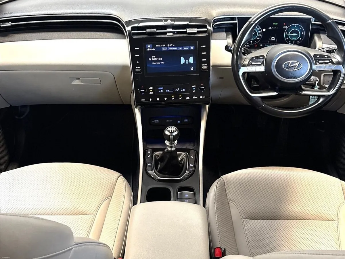 Hyundai Tucson 2WD Executive - Image 2