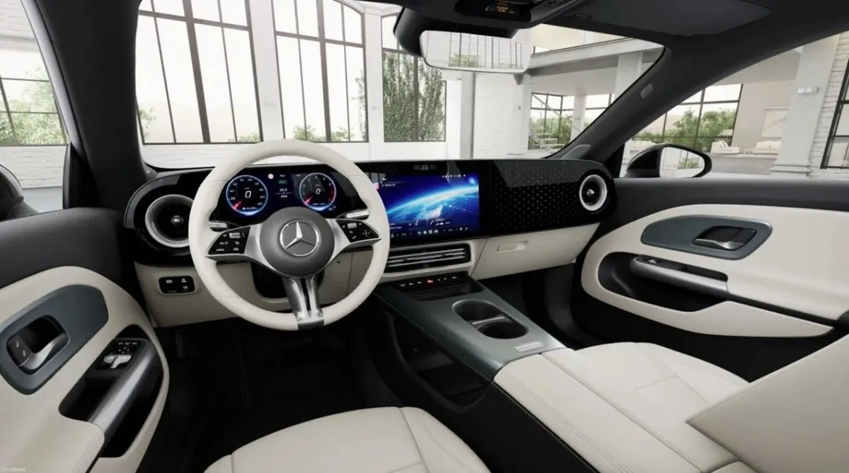 Mercedes-Benz CLA CLA 200 SALOON PROGRESSIVE LINE - Image 2