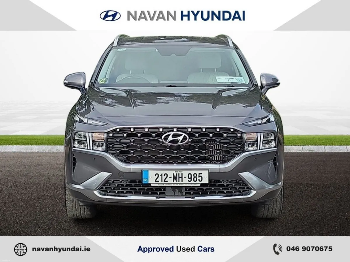 Hyundai Santa Fe 1.6 PHEV 4WD Executive Plus Auto - Image 2