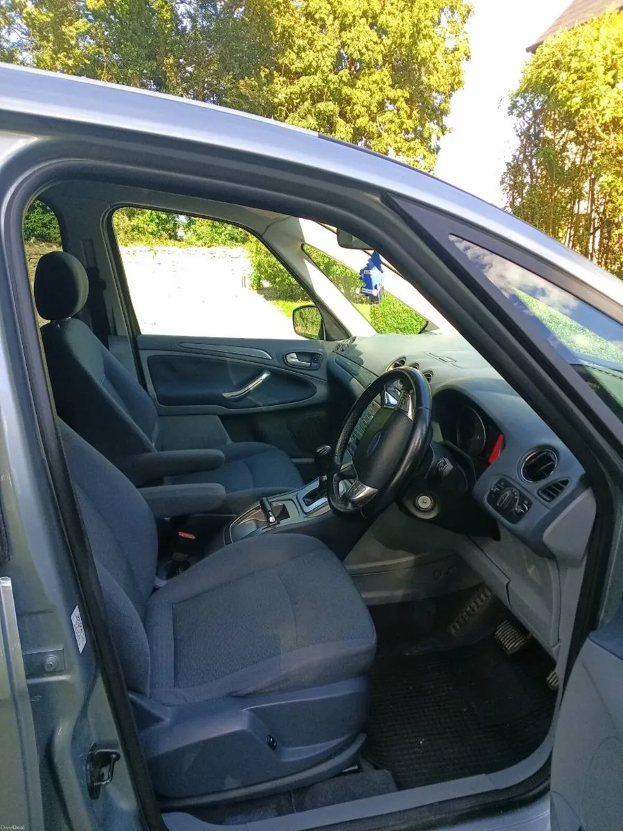 Ford 7 seater - Image 5
