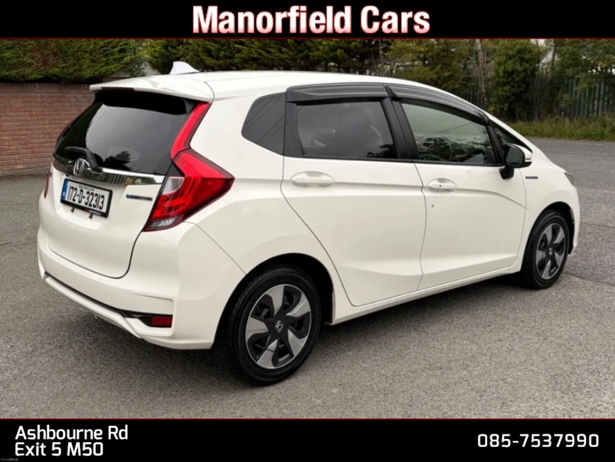 2017 172 Honda Fit 1.5 Petrol Hybrid Auto - Image 4