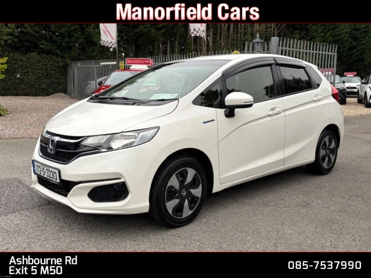 2017 172 Honda Fit 1.5 Petrol Hybrid Auto - Image 3
