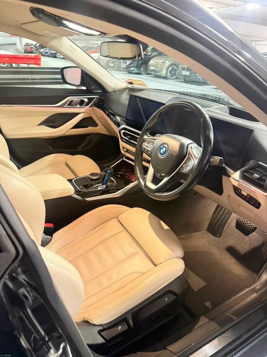 Bmw i4 - Image 6