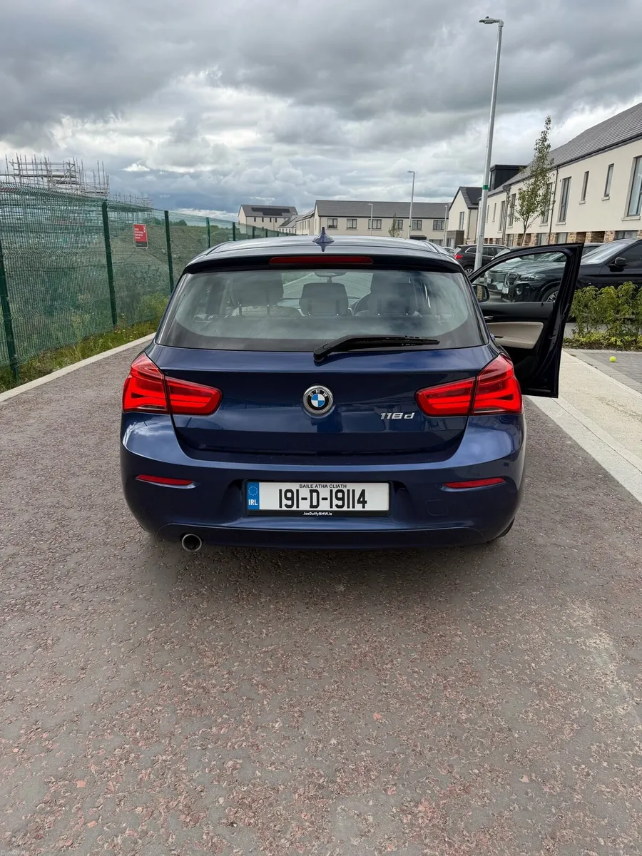 BMW serie 1 - Image 5