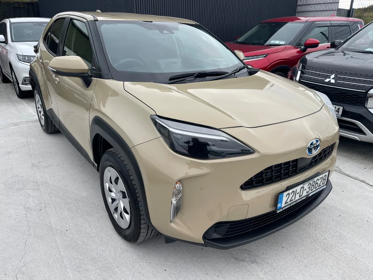 2022 Toyota Yaris Cross Hybrid 1.5 Automatic 5dr - Image 2