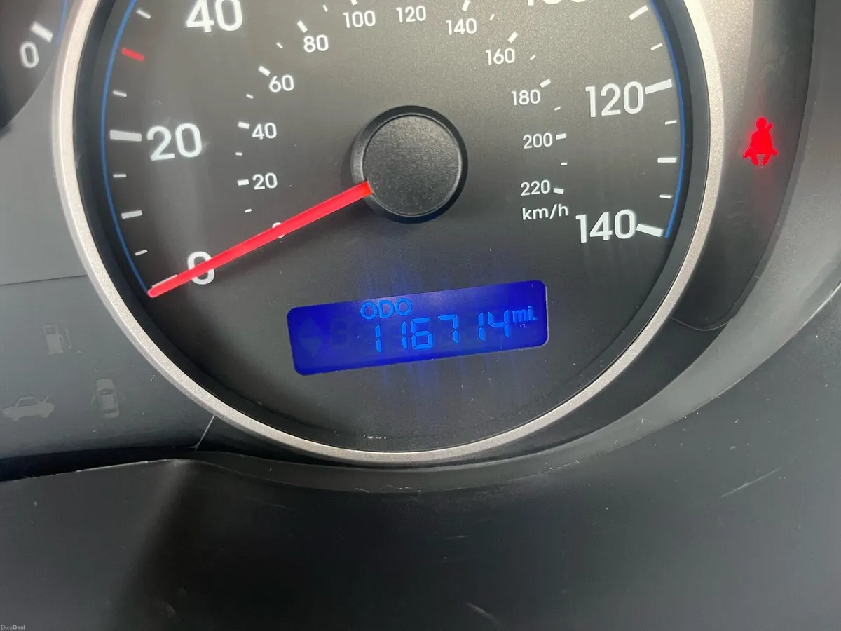 2013 Hyundai i20 1.2 petrol - Image 5