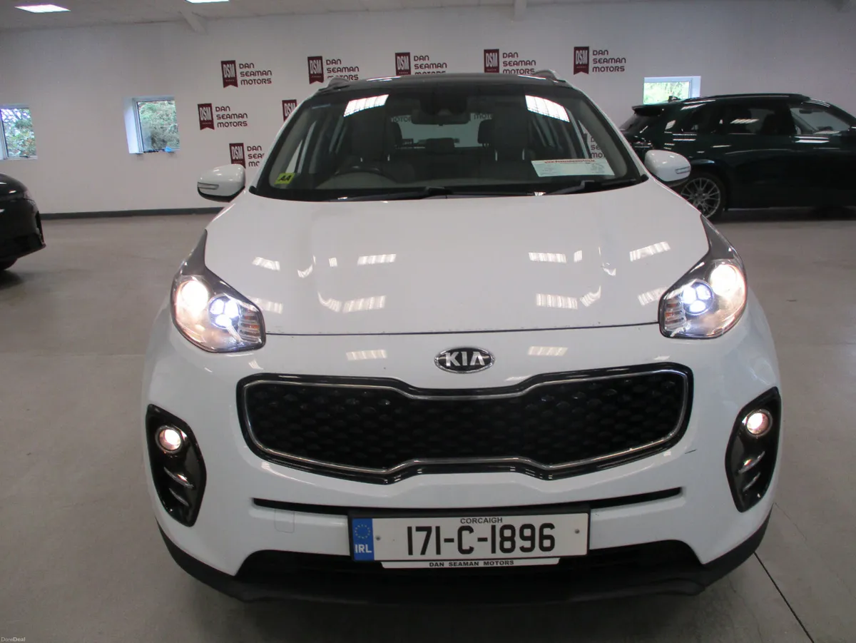 KIA SPORTAGE 1.7 DSL EX 2017-LEATHER-HEATED SEATS - Image 3