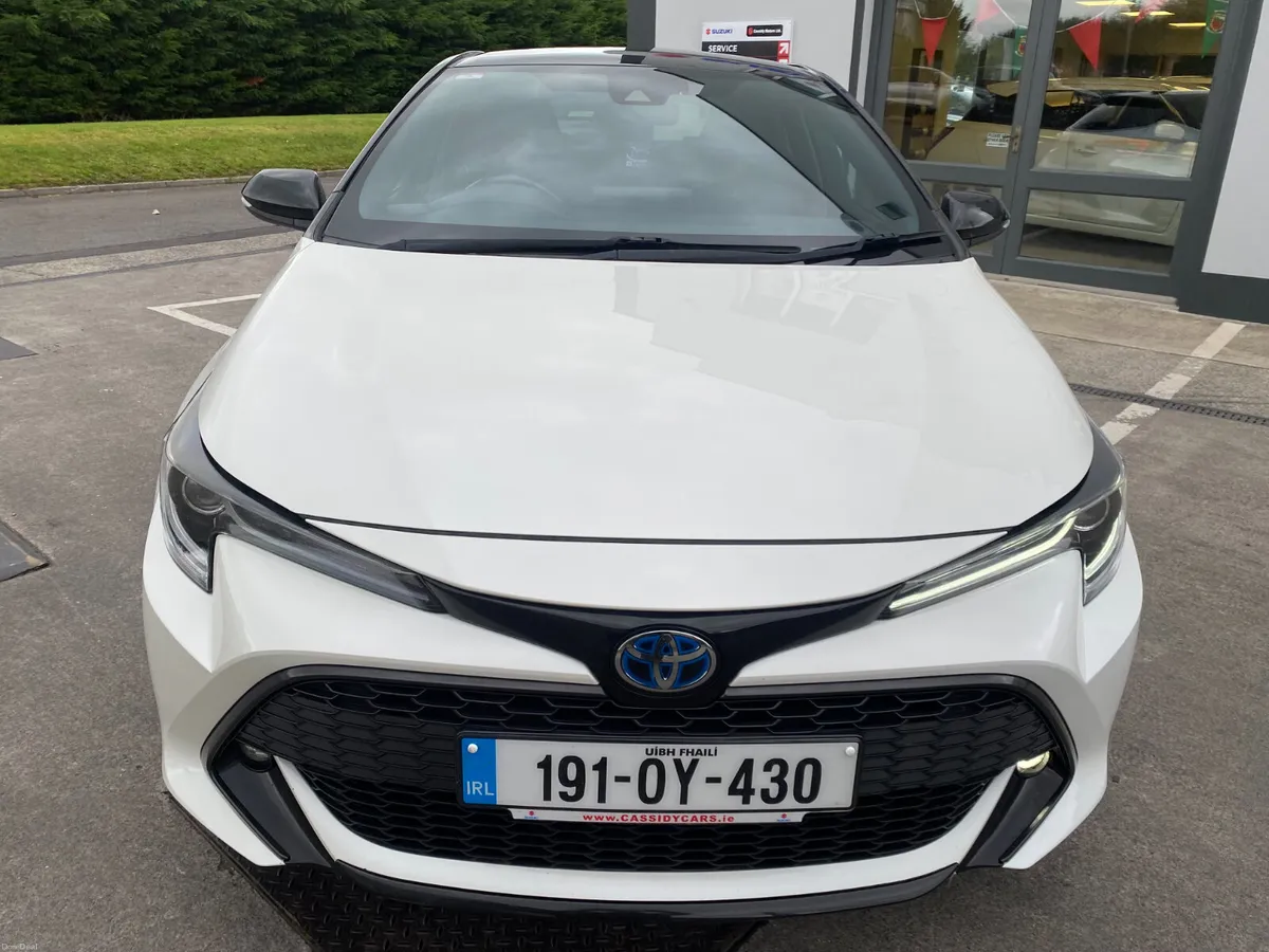 2019, Toyota Corolla Hybrid Luna Sport - Image 2