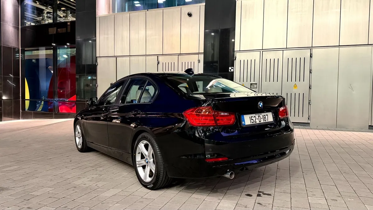 BMW 3-Series 2015 - Image 3