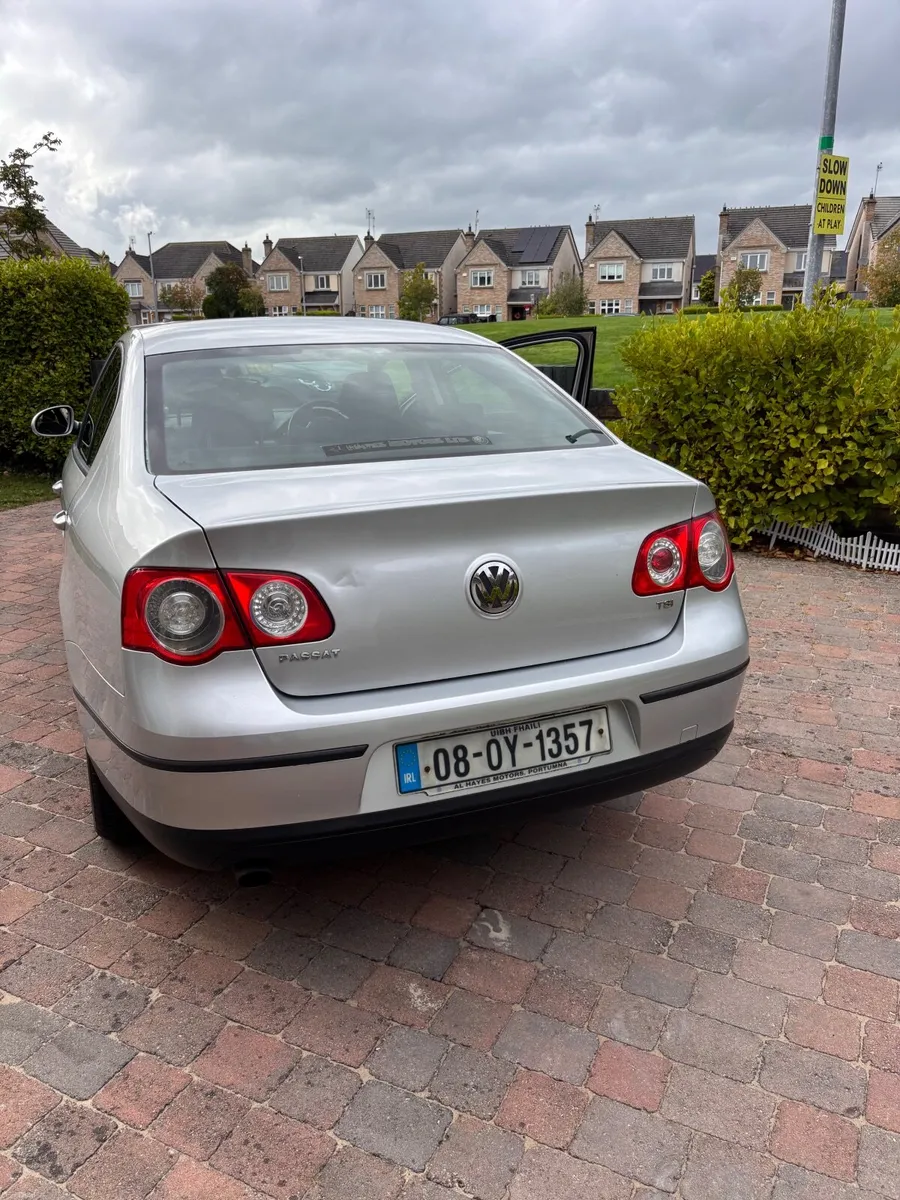 Volkswagen Passat 2008 - Image 3