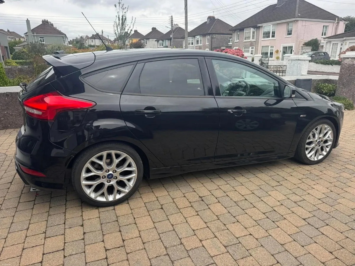 Ford Focus 2017 - ST-Line -1.0L Petrol / EcoBoost - Image 4
