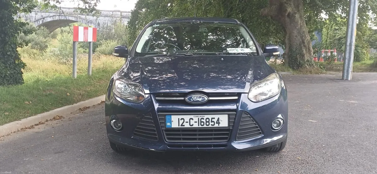 Ford Focus 2012 - Image 2