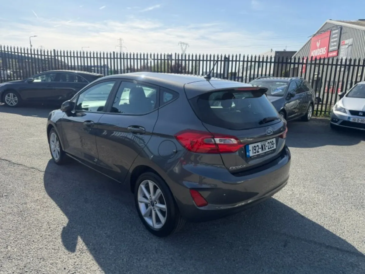 Ford Fiesta 2019 ZETEC 1.1 85PS M5 5DR - Image 6