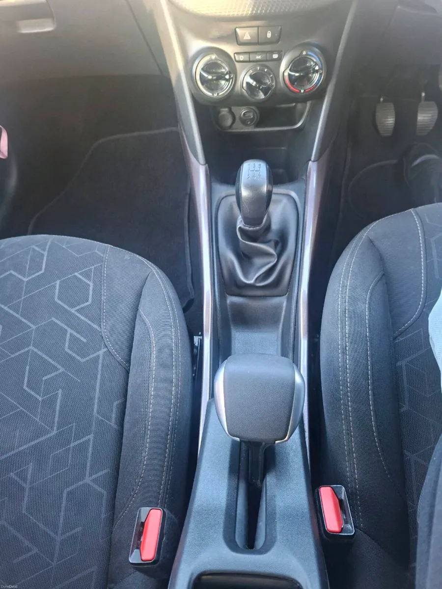 2015 Peugeot 2008 1.2 Petrol - Image 3