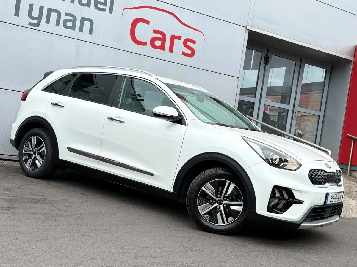 2021 Kia Niro PHEV, CarPlay, Camera, Heated Seats - Image 2