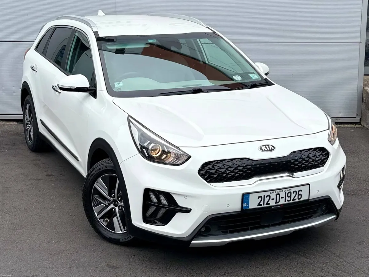 2021 Kia Niro PHEV, CarPlay, Camera, Heated Seats - Image 3