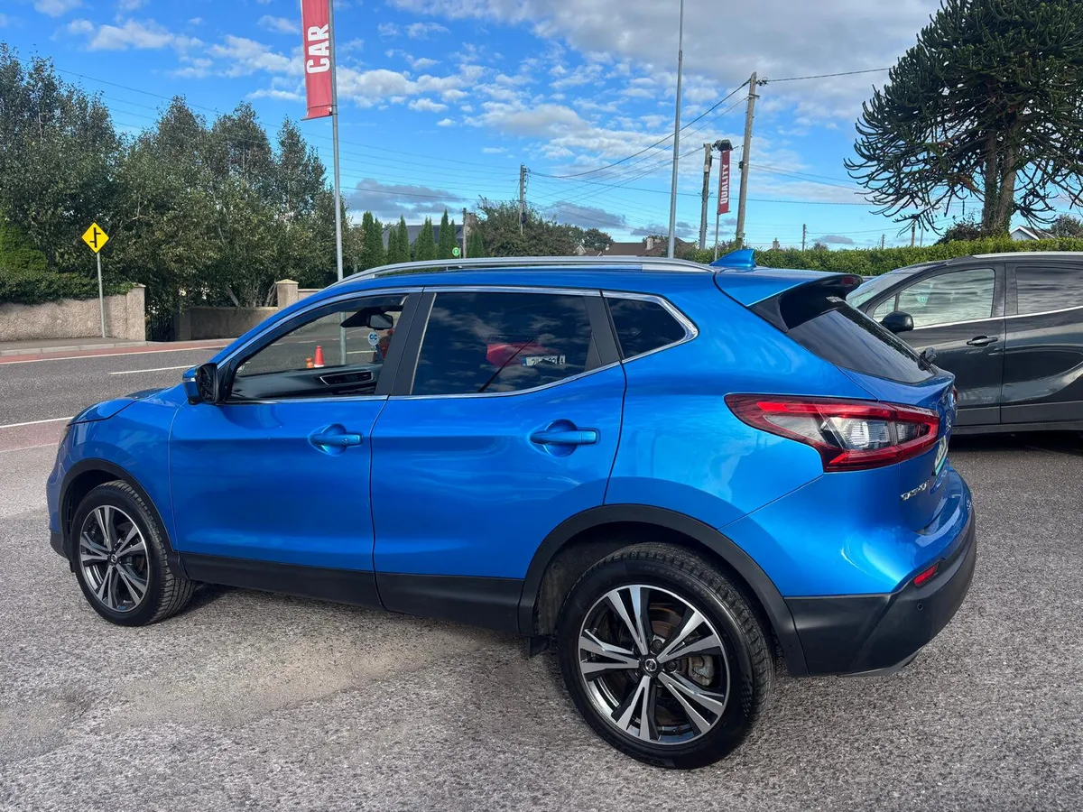 Nissan Qashqai 2018  PETROL - Image 6