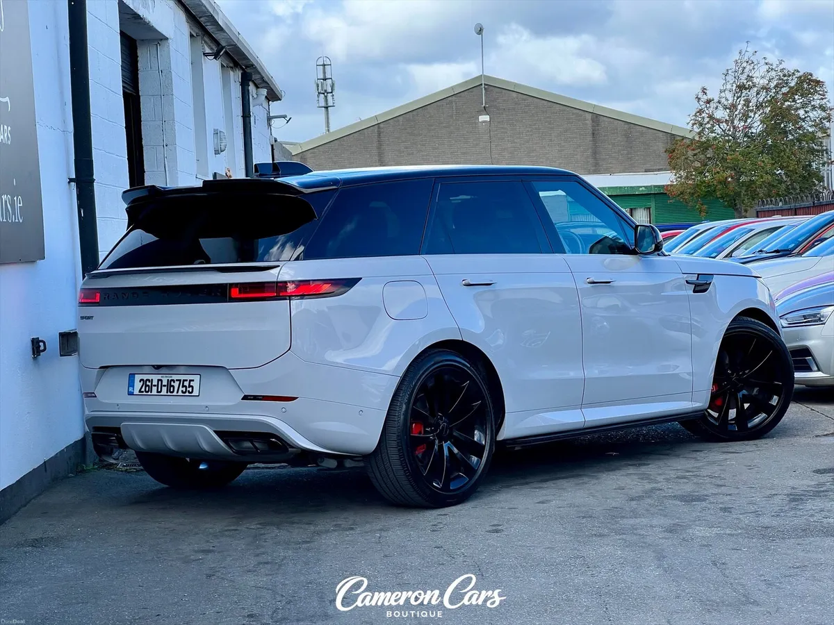RANGE ROVER SPORT P460e BORASCO GREY SPORTS PACK - Image 2