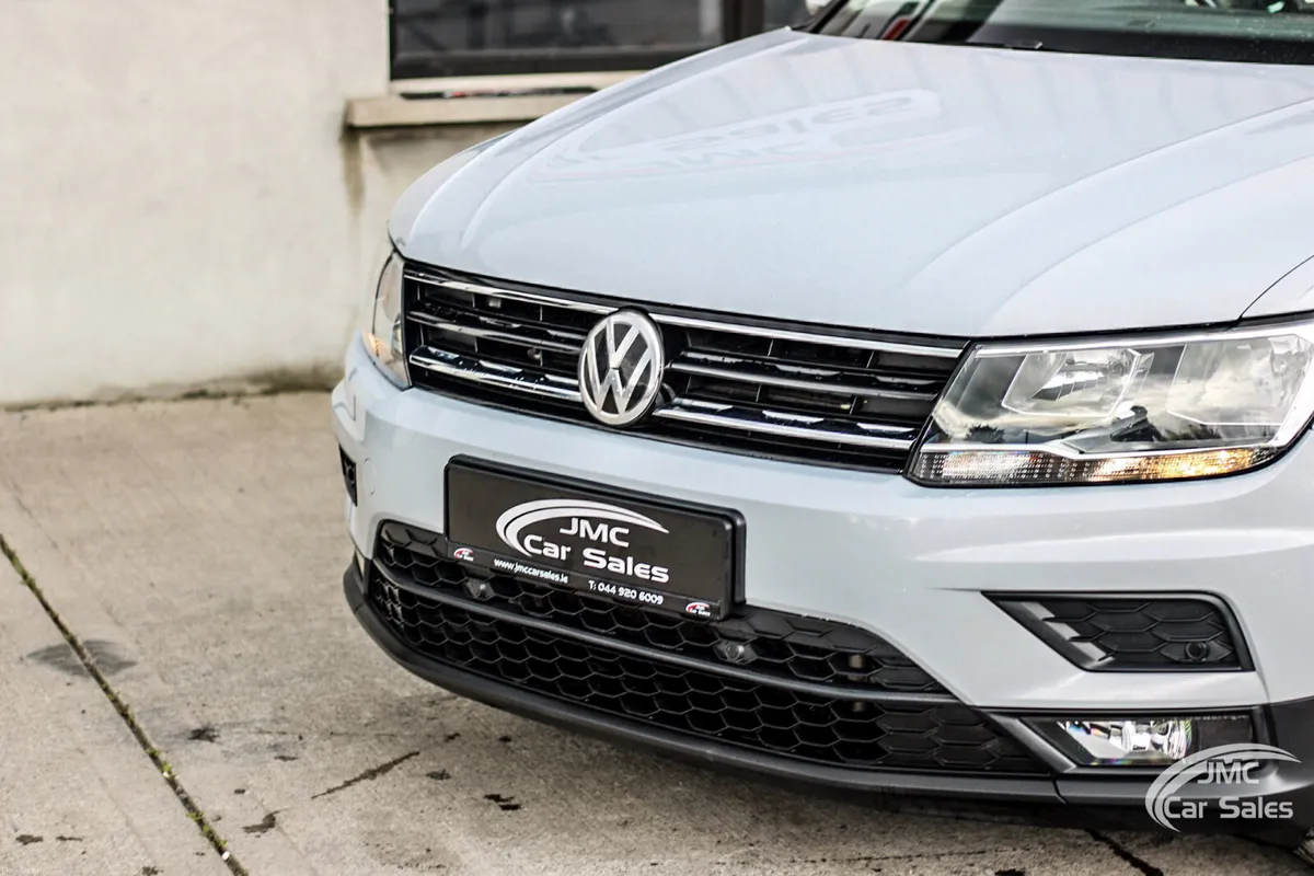 2018 VOLKSWAGEN TIGUAN PAN ROOF COMFORTLINE - Image 2