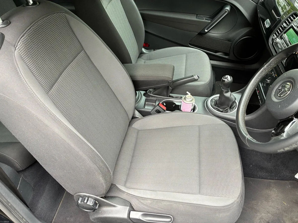 2013 vw beetle low kms - Image 6