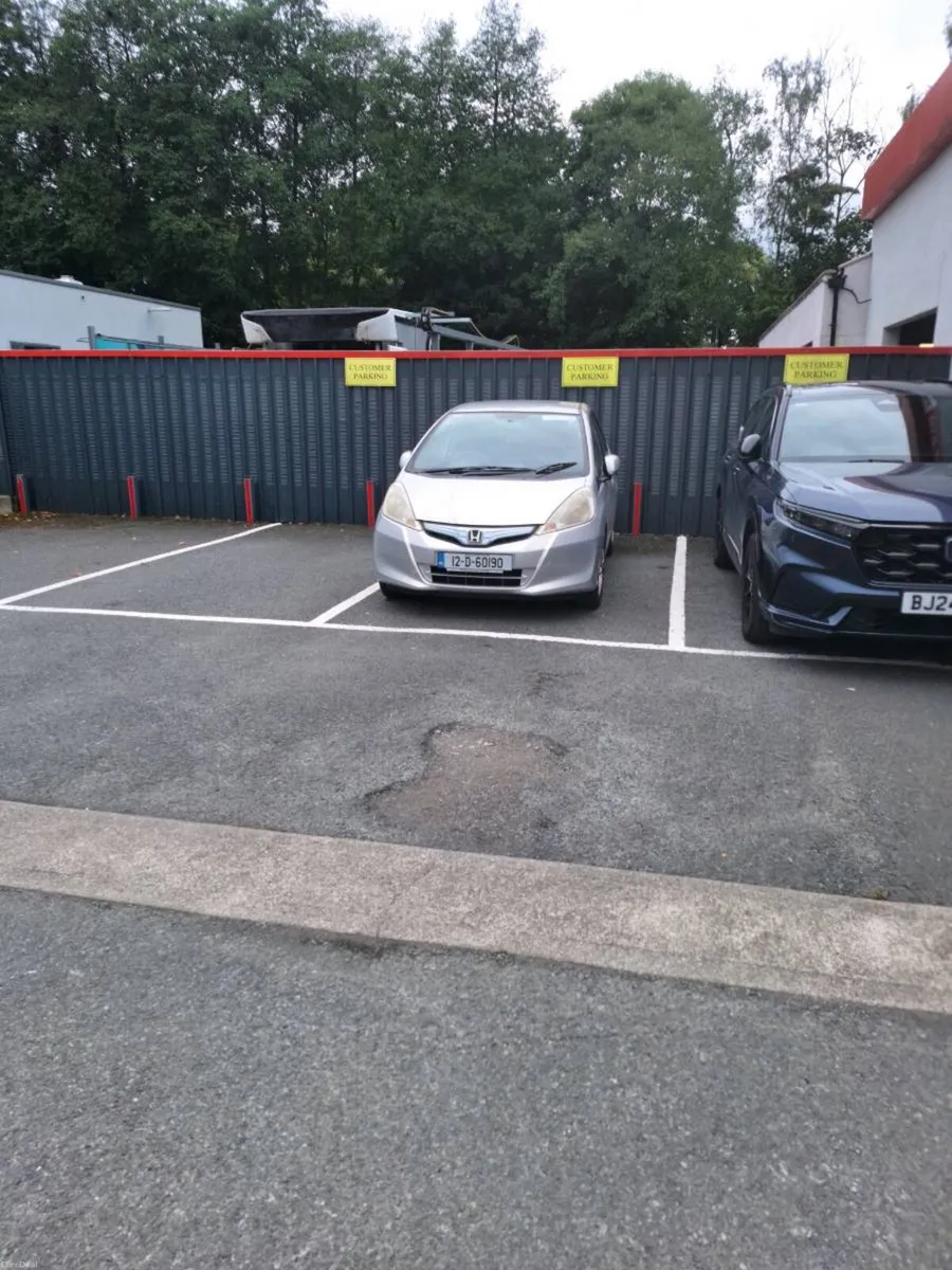 AUTOMATIC HONDA FIT HYBRID - Image 6