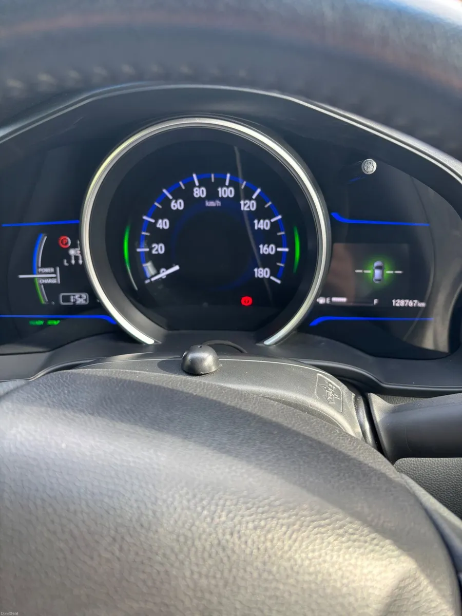 Honda Fit 2013 - Image 2