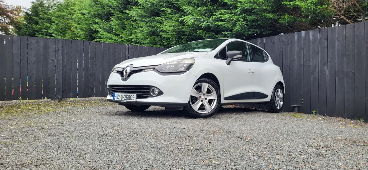 Renault Clio 2015 - Image 1