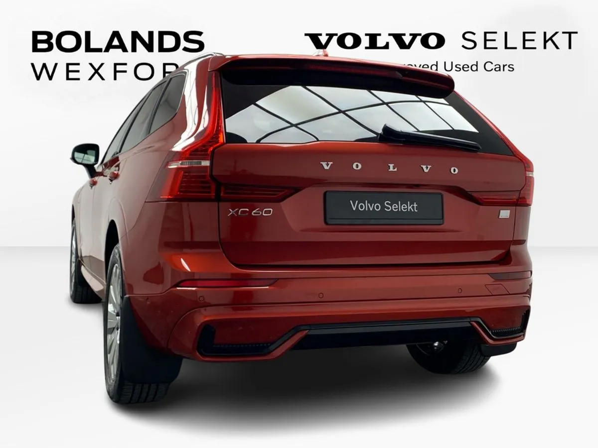 Volvo XC60 T6 Recharge PHEV 350hp AT8 Plus Dark - Image 5