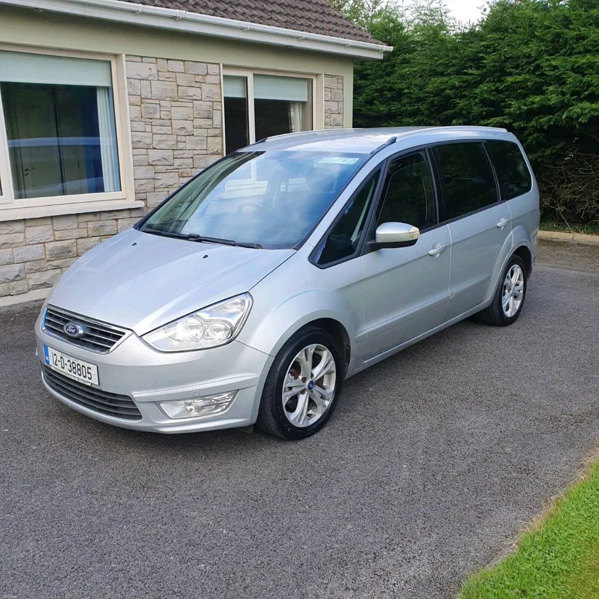 Ford Galaxy 7 seater Long NCT - Image 3