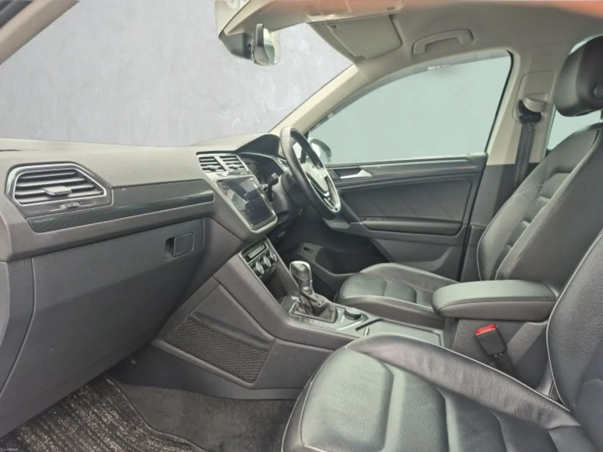 Volkswagen Tiguan **HIGHLINE ** HUGE SPEC ** GREAT - Image 6